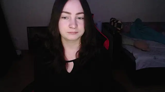 Laralianna online show from March 4, 2026, 9:00 pm