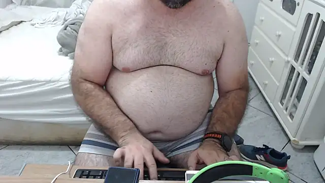 MysterBearMG online show from October 6, 2025, 11:16 pm