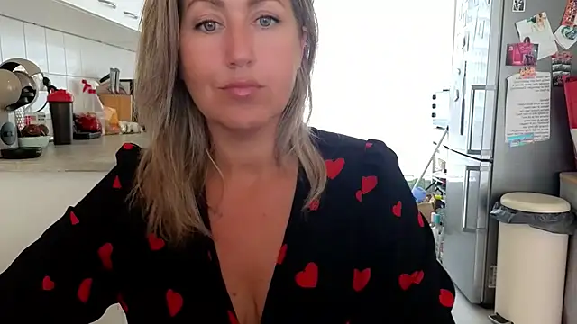 TessToy online show from June 2, 2026, 10:48 am