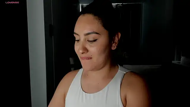 AnushaKumari online show from November 26, 2025, 6:08 pm