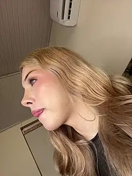 Snapshot of devlin_nurmi chatting on July 9, 2026, 8:19 pm devlin nurmi online show from July 9, 2026, 8:19 pm