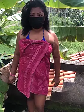  Cute ariana  online show from November 11, 2025, 6:52 am