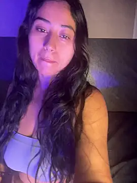 Valentinne z online show from May 2, 2026, 11:04 am