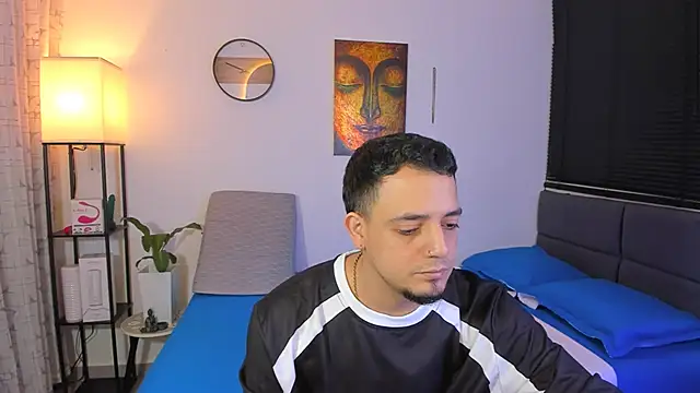 Snapshot of alejandro_calderon1 chatting on June 1, 2026, 4:13 am alejandro calderon1 online show from June 1, 2026, 4:13 am