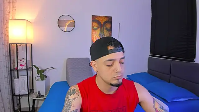 Snapshot of alejandro_calderon1 chatting on June 7, 2026, 2:28 am alejandro calderon1 online show from June 7, 2026, 2:28 am