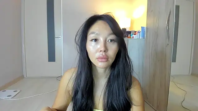 keiko hot online show from May 15, 2026, 3:26 am