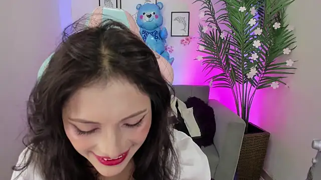 Snapshot of Kyomi_chang chatting on March 22, 2025, 4:04 pm Kyomi chang online show from March 22, 2025, 4:04 pm