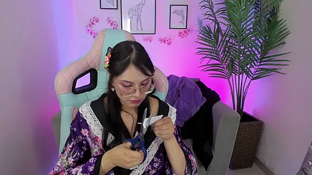 Snapshot of Kyomi_chang chatting on March 18, 2025, 4:17 pm Kyomi chang online show from March 18, 2025, 4:17 pm