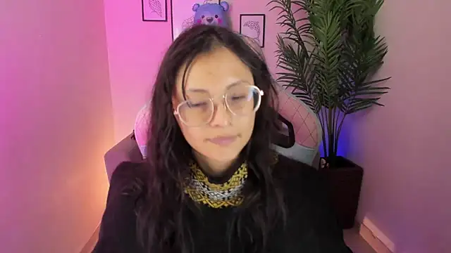 Snapshot of Kyomi_chang chatting on March 13, 2025, 12:56 pm Kyomi chang online show from March 13, 2025, 12:56 pm