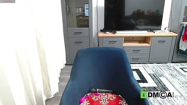 Jessica9601 online show from November 19, 2025, 5:40 am