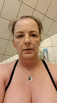 saharaheiss online show from February 16, 2025, 5:04 pm