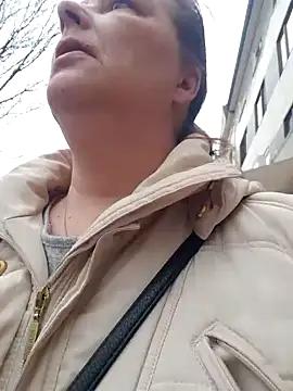 saharaheiss online show from February 15, 2025, 8:33 am