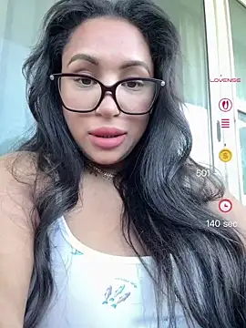MeghanXO online show from July 8, 2026, 1:34 pm