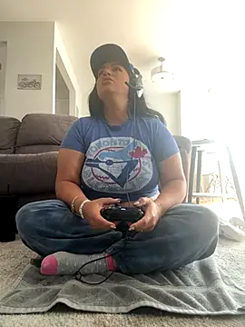 MeghanXO online show from October 25, 2025, 4:29 pm