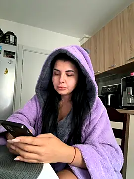 Snapshot of Scarlett-Dream chatting on September 15, 2025, 5:30 am Scarlett-Dream online show from September 15, 2025, 5:30 am