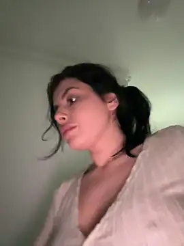 Snapshot of Scarlett-Dream chatting on February 13, 2025, 2:09 pm Scarlett-Dream online show from February 13, 2025, 2:09 pm