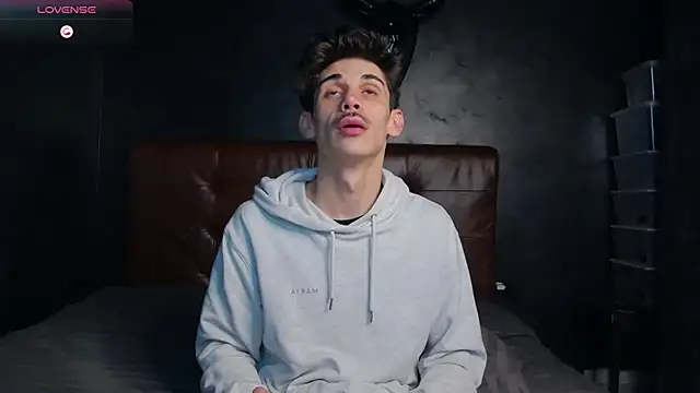 DanielCrush1 online show from January 16, 2026, 2:26 am