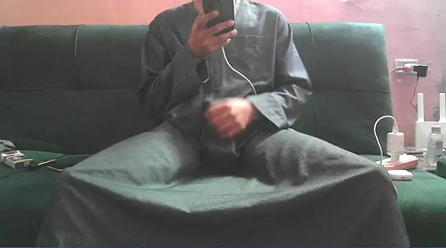 Snapshot of foxsanSs chatting on February 9, 2025, 12:17 am foxsanSs online show from February 9, 2025, 12:17 am