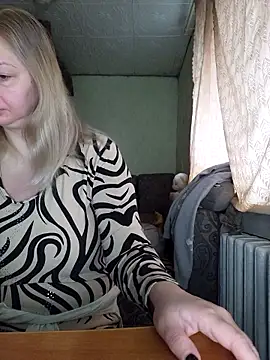 Snapshot of BustyBlond chatting on February 14, 2026, 6:02 am BustyBlond online show from February 14, 2026, 6:02 am