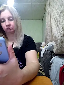 Snapshot of BustyBlond chatting on February 8, 2026, 4:48 pm BustyBlond online show from February 8, 2026, 4:48 pm