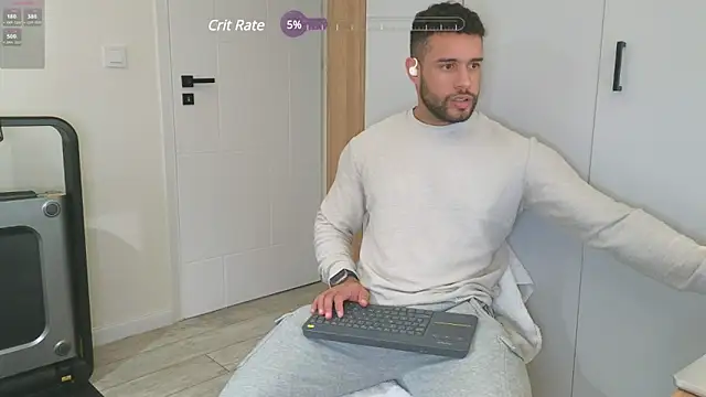 Snapshot of izaak_lover chatting on January 11, 2025, 10:18 pm izaak lover online show from January 11, 2025, 10:18 pm