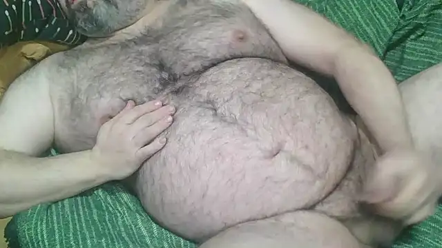 Snapshot of mikeyhotbear chatting on January 6, 2025, 8:57 am mikeyhotbear online show from January 6, 2025, 8:57 am