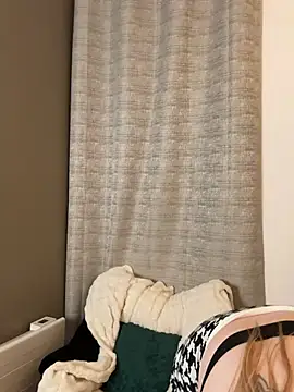 FoxyFrenchy online show from January 12, 2026, 9:41 pm