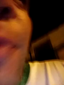 Snapshot of EISONREINA11 chatting on September 28, 2025, 6:42 am EISONREINA11 online show from September 28, 2025, 6:42 am