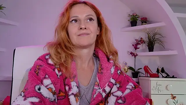 Simabigsmile online show from September 15, 2025, 2:06 pm