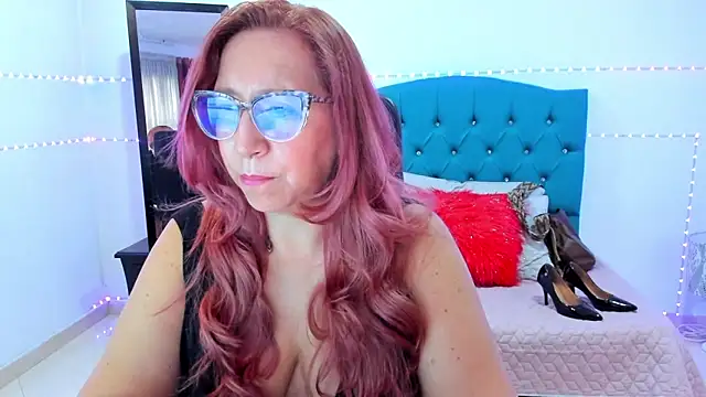 Snapshot of vaalery_sweet chatting on February 11, 2025, 7:27 pm vaalery sweet online show from February 11, 2025, 7:27 pm