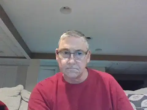 Snapshot of takeitall101 chatting on February 28, 2025, 6:21 am takeitall101 online show from February 28, 2025, 6:21 am