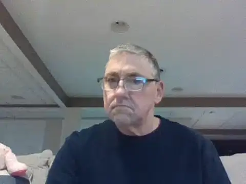 Snapshot of takeitall101 chatting on December 7, 2024, 2:30 pm takeitall101 online show from December 7, 2024, 2:30 pm