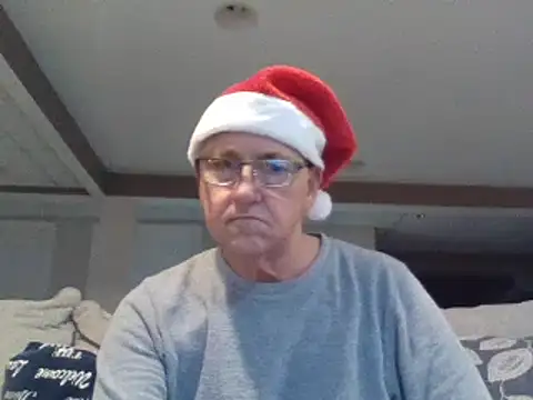 Snapshot of takeitall101 chatting on December 22, 2024, 6:06 am takeitall101 online show from December 22, 2024, 6:06 am