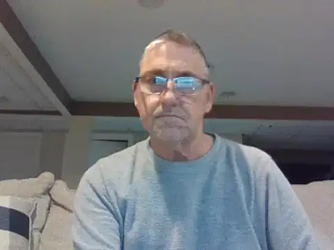 Snapshot of takeitall101 chatting on December 3, 2024, 5:48 am takeitall101 online show from December 3, 2024, 5:48 am