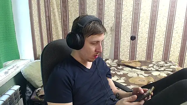 darienlarge online show from November 1, 2025, 9:03 am