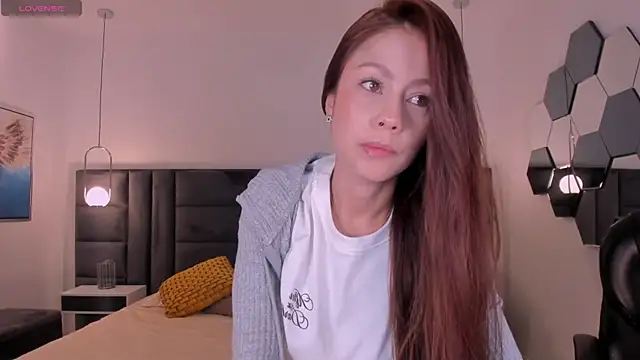 Snapshot of ErikaBenz_ chatting on July 8, 2026, 12:17 pm ErikaBenz online show from July 8, 2026, 12:17 pm