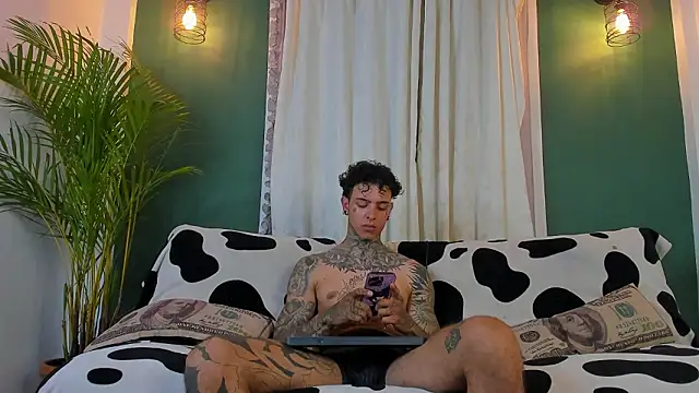 Aron ford online show from March 8, 2026, 2:04 am