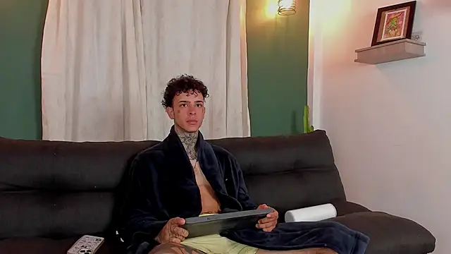 Aron ford online show from November 5, 2025, 8:17 am