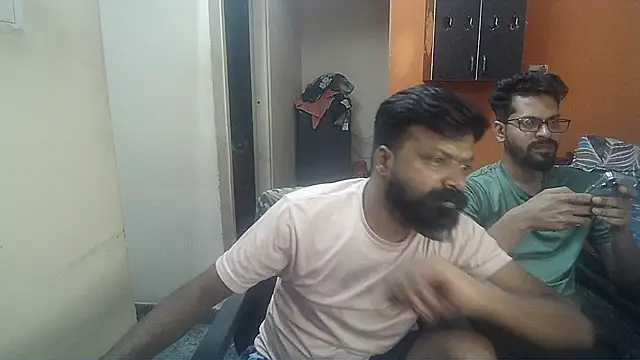 Snapshot of Indiaguy4u chatting on February 17, 2025, 5:12 pm Indiaguy4u online show from February 17, 2025, 5:12 pm