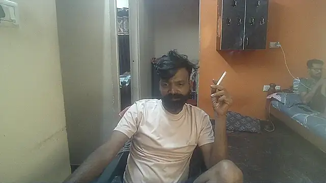 Snapshot of Indiaguy4u chatting on February 17, 2025, 12:49 pm Indiaguy4u online show from February 17, 2025, 12:49 pm