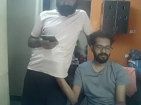 Snapshot of Indiaguy4u chatting on February 1, 2025, 5:47 pm Indiaguy4u online show from February 1, 2025, 5:47 pm