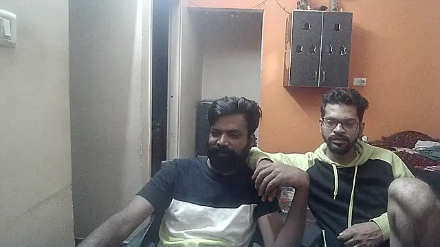 Snapshot of Indiaguy4u chatting on December 28, 2024, 6:29 pm Indiaguy4u online show from December 28, 2024, 6:29 pm