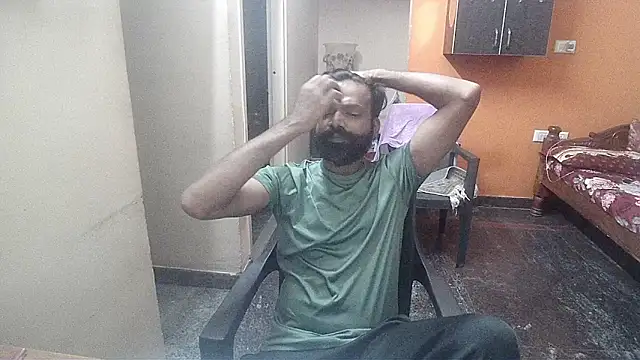 Snapshot of Indiaguy4u chatting on December 12, 2024, 2:44 pm Indiaguy4u online show from December 12, 2024, 2:44 pm