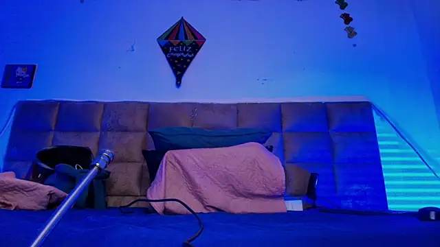 britanyy  online show from October 7, 2025, 3:07 am