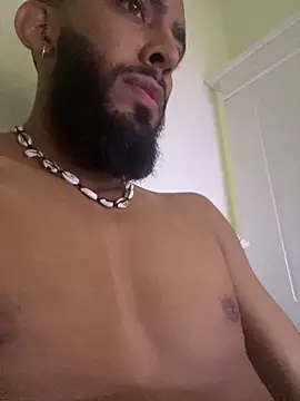 Alessandro  Rossi online show from February 5, 2026, 5:09 pm