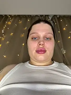 perfect sweety girl online show from February 19, 2026, 9:23 pm