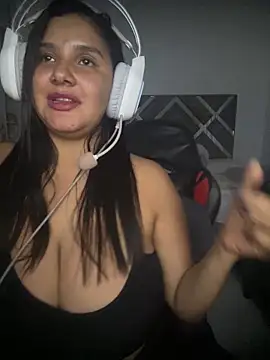 Snapshot of ValleryParker chatting on February 6, 2026, 8:21 am ValleryParker online show from February 6, 2026, 8:21 am