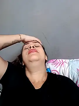 Latina sexy1 online show from March 11, 2026, 4:12 pm