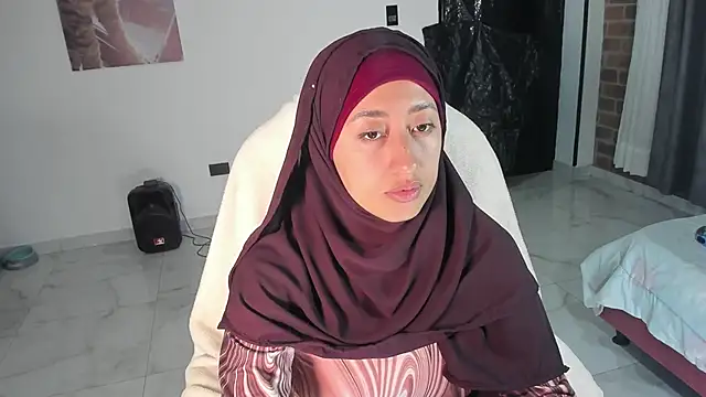 adila anich online show from January 9, 2026, 12:39 am