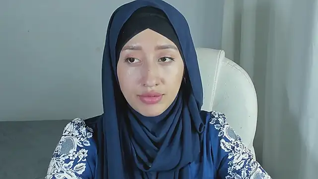 Snapshot of adila_anich chatting on March 6, 2025, 5:22 pm adila anich online show from March 6, 2025, 5:22 pm